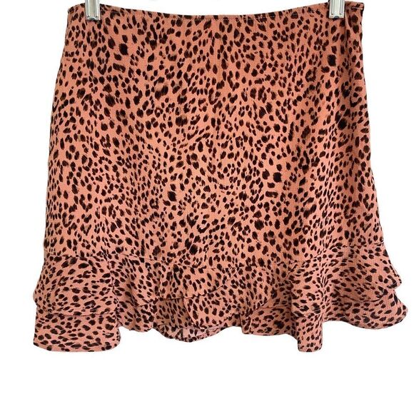 FRANCESCAS Tiered Fayne Leopard Mini Skirt - Picture 3 of 9